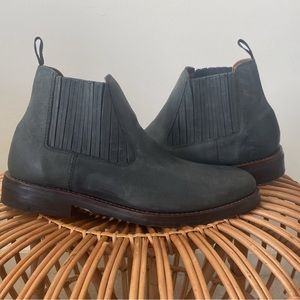 L.L. Bean Signature Hawthorne Chelsea Leather Boots